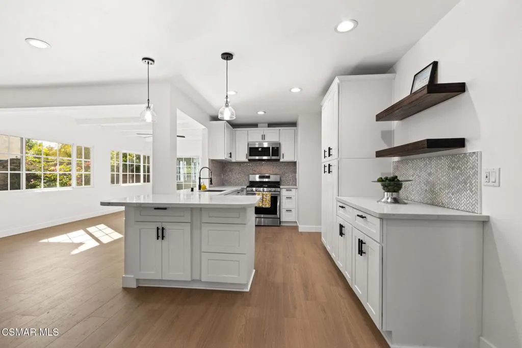 2809 Shelter Wood Court, Thousand Oaks, California 91362 home-pic-17